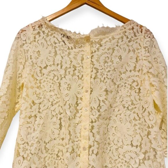 Joie Elvia Lace Button-Back Top Size XS - Picture 3 of 8